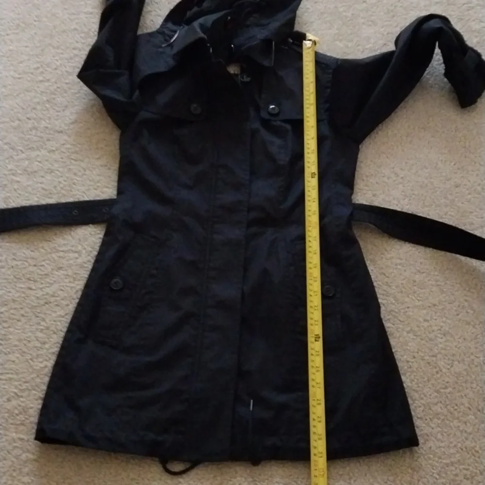 Burberry Black Trench Coat with Check Lining - Picture 13 of 14